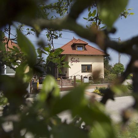 Rekreacny Dom Sisi Hotell Podhájska Exteriör bild